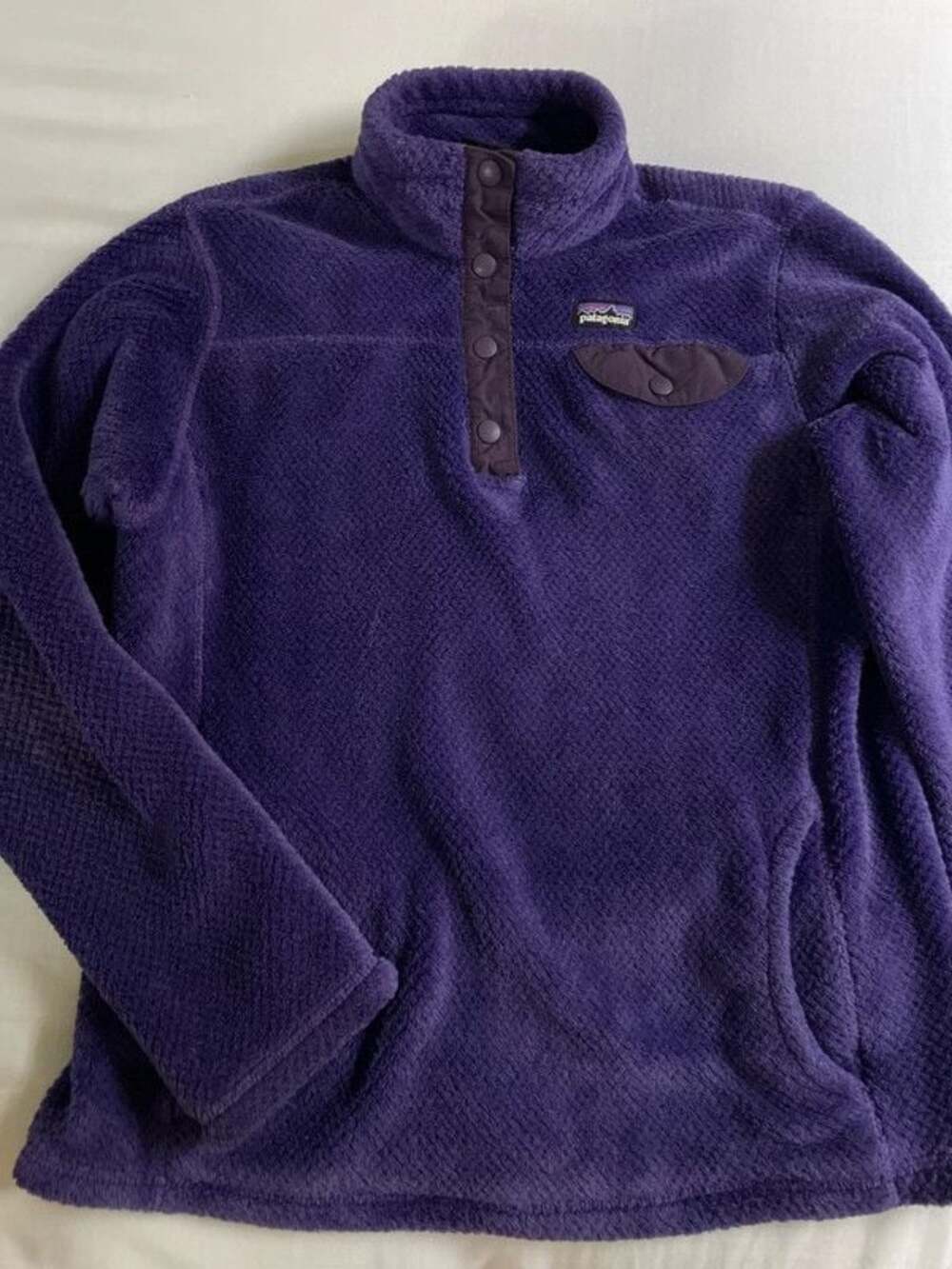 Girls vintage Patagonia 1/4 button pullover